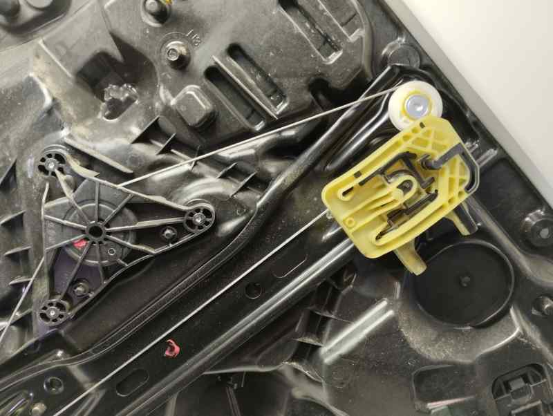 ELEVALUNAS TRASERO IZQUIERDO MERCEDES BENZ CLA 1.5 180 D MT 116CV