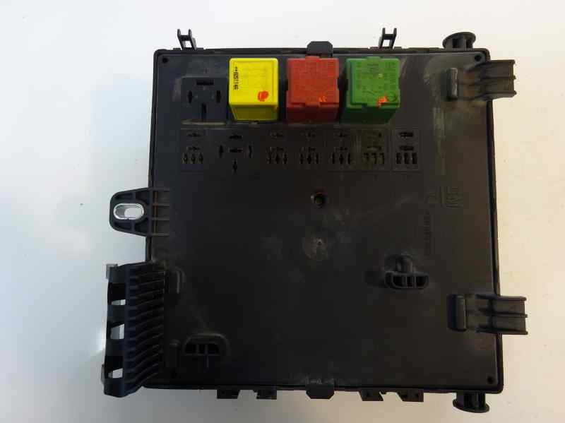 CAJA RELES FUSIBLES OPEL VECTRA 2003 2.2 DTI MT 125CV | 92KW