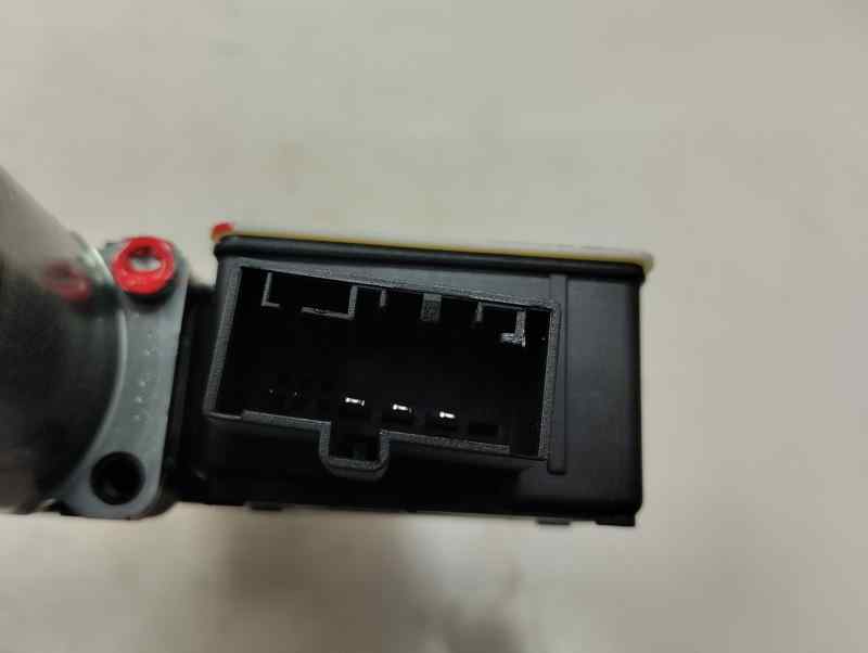 MOTOR ELEVALUNAS TRASERO DERECHO SEAT ARONA 1.0 AMT 110CV | 81KW