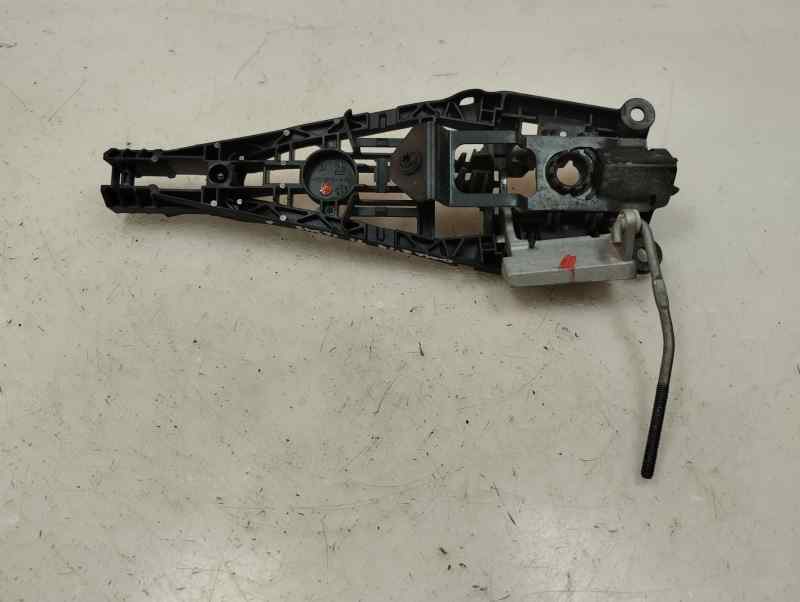 SOPORTE MANETA EXTERIOR PUERTA TRASERA IZQUIERDA OPEL CORSA 1.4 MT 90CV | 66KW