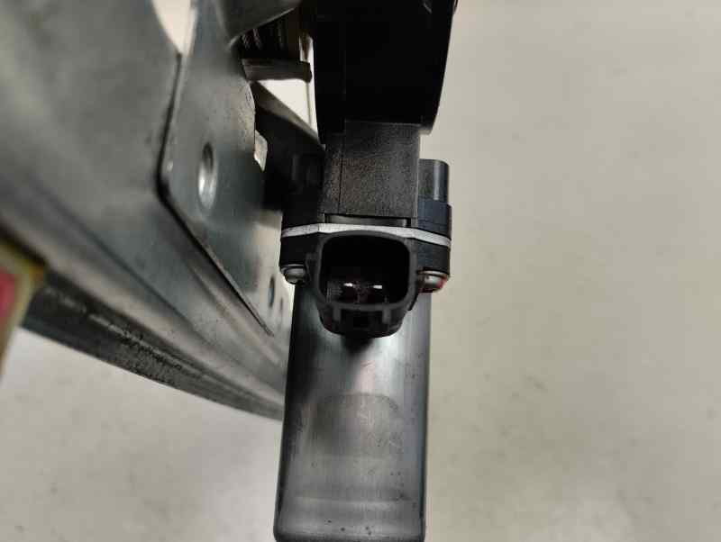 ELEVALUNAS TRASERO DERECHO RENAULT CLIO 0.9 TSE MT 90CV