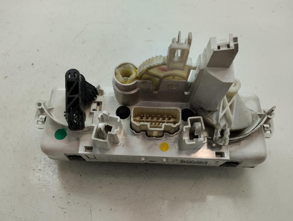 MANDO CALEFACCION AIRE ACONDICIONADO RENAULT CLIO 1.5 DCI MT 85CV