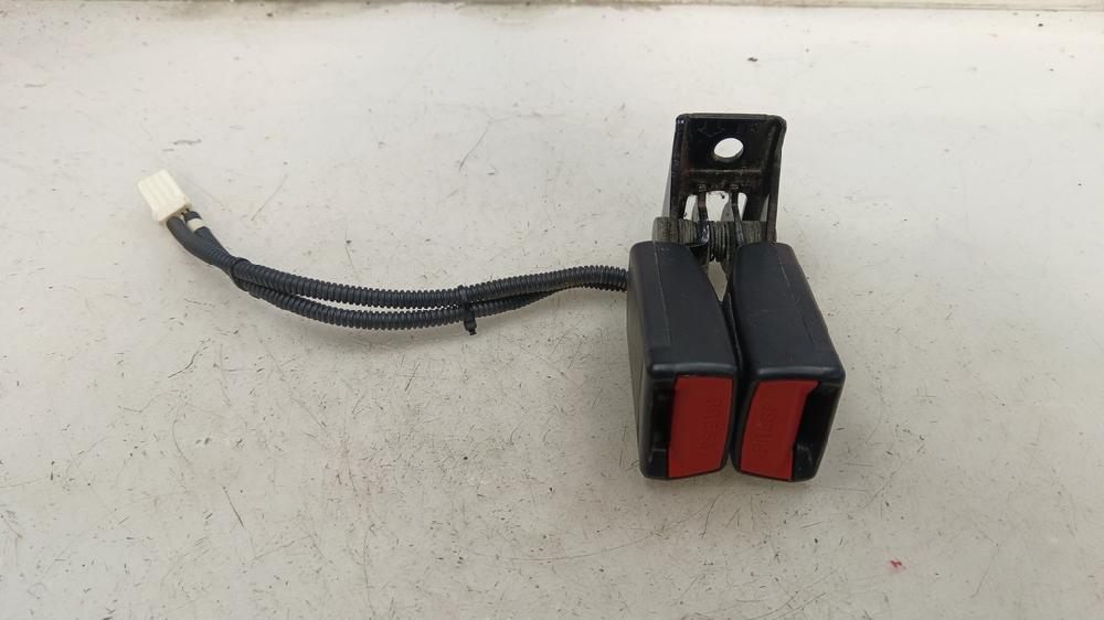 ANCLAJE CINTURON TRASERO IZQUIERDO KIA CEED 1.4 MT 90CV | 66KW
