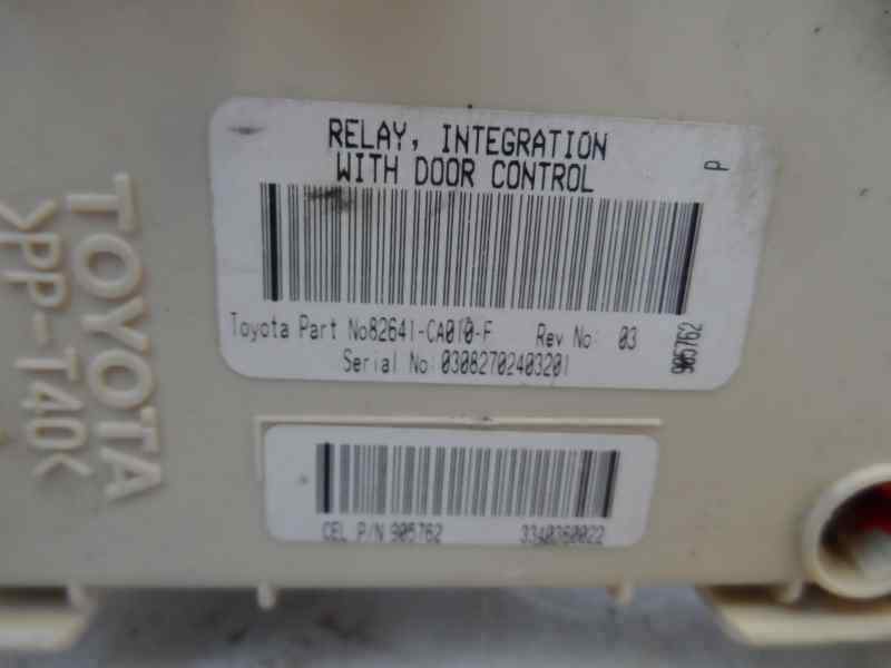 CAJA RELES FUSIBLES TOYOTA AVENSIS 2.0 D MT 116CV | 85KW