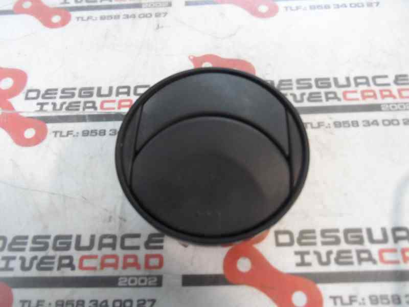 REJILLA AIREADORA MAZDA 2 1.3 MT 75CV
