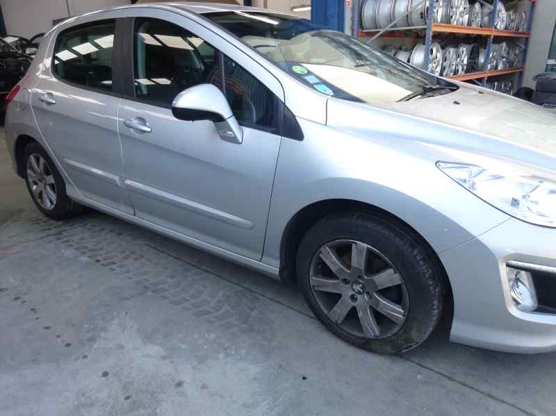 LUZ INTERIOR PEUGEOT 308 1.6 HDI MT 112CV