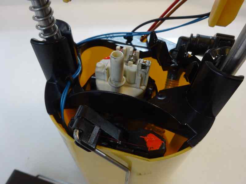 BOMBA COMBUSTIBLE BMW SERIE 1 2008 2.0 118D MT 143CV