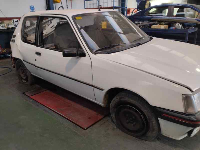 ELEVALUNAS DELANTERO IZQUIERDO PEUGEOT 205 1.4 MT 84CV | 62KW