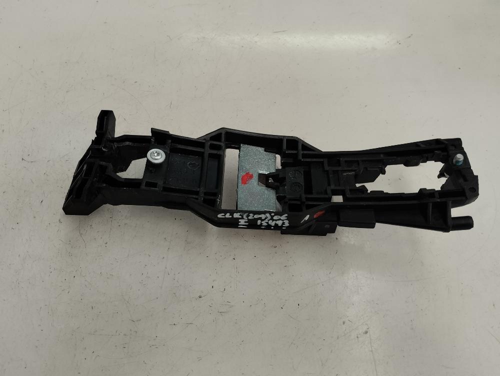 SOPORTE MANETA EXTERIOR DELANTERA IZQUIERDA MERCEDES BENZ CLASE CLK 1.8 MT 163CV