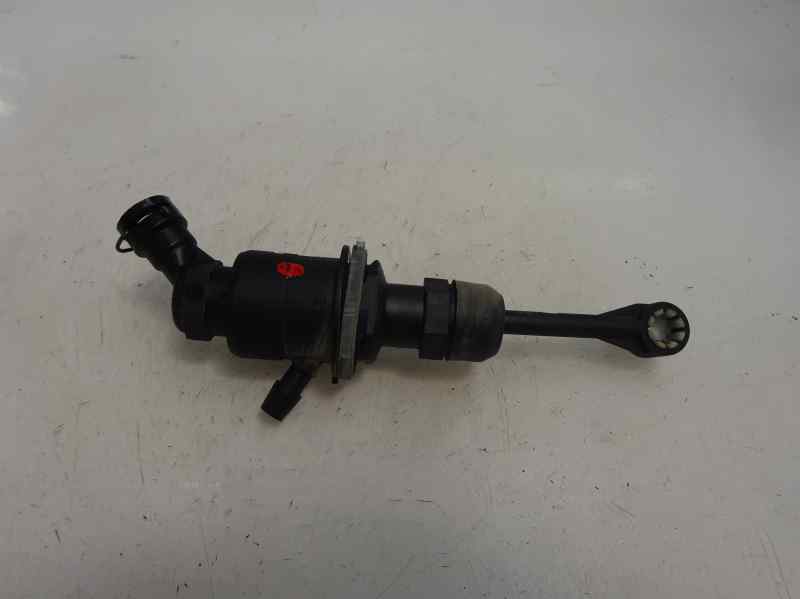 BOMBA EMBRAGUE RENAULT CLIO 1.5 DCI MT 70CV