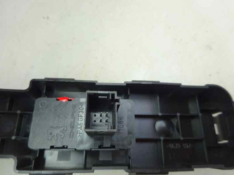 MANDO ELEVALUNAS DELANTERO DERECHO PEUGEOT 308 1.6 VTI MT 120CV