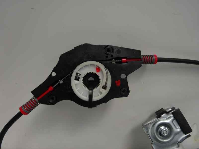 ELEVALUNAS TRASERO DERECHO FORD FIESTA 1.25 MT 82CV