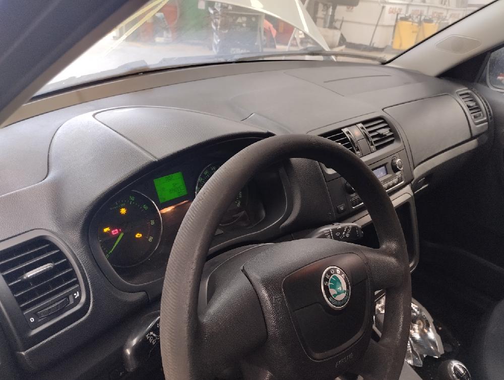 ANCLAJE CINTURON DELANTERO IZQUIERDO SKODA FABIA 1.2 TSI MT 86CV