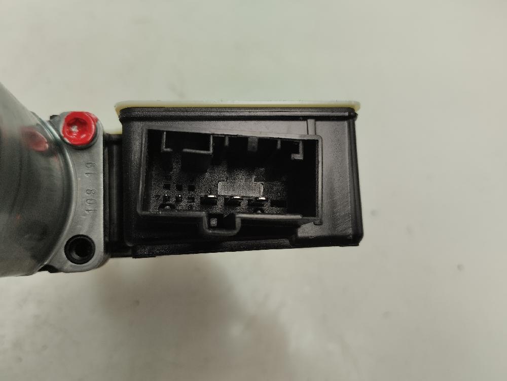 MOTOR ELEVALUNAS TRASERO DERECHO SEAT IBIZA 1.0 TSI MT 95CV