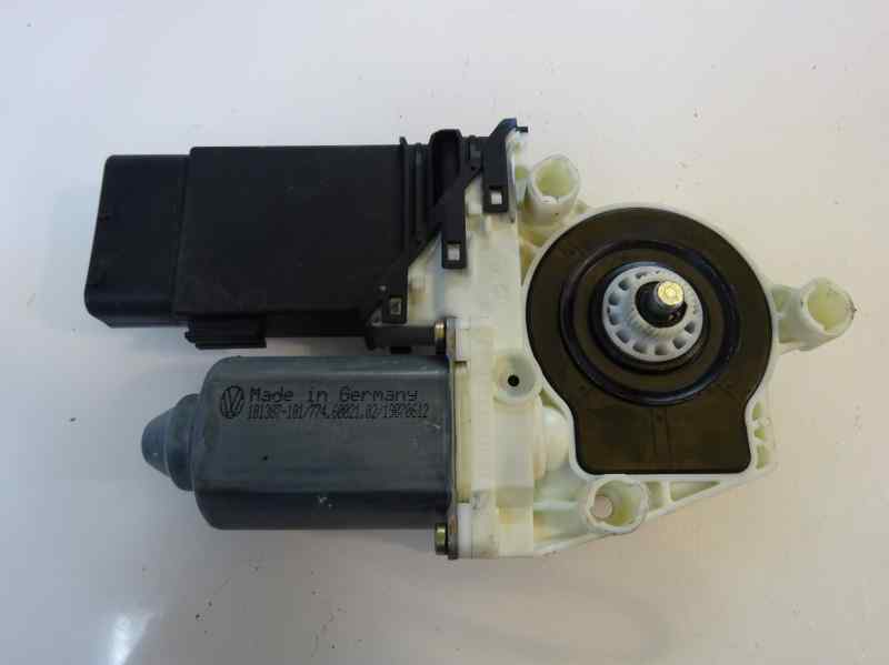MOTOR ELEVALUNAS DELANTERO IZQUIERDO VOLKSWAGEN GOLF 1.9 TDI MT 90CV