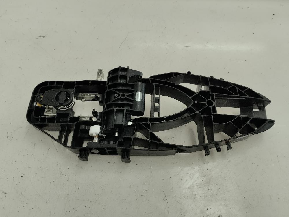SOPORTE MANETA EXTERIOR DELANTERA IZQUIERDA FORD FIESTA 1.5 TDCI DURATORQ MT 85CV | 63KW