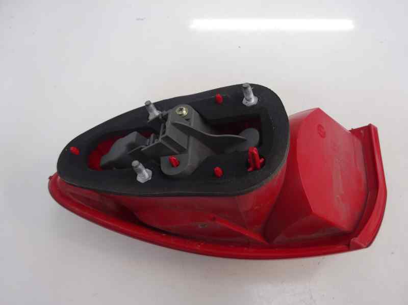 PILOTO TRASERO IZQUIERDO ALFA ROMEO 147 1.6 MT 105CV
