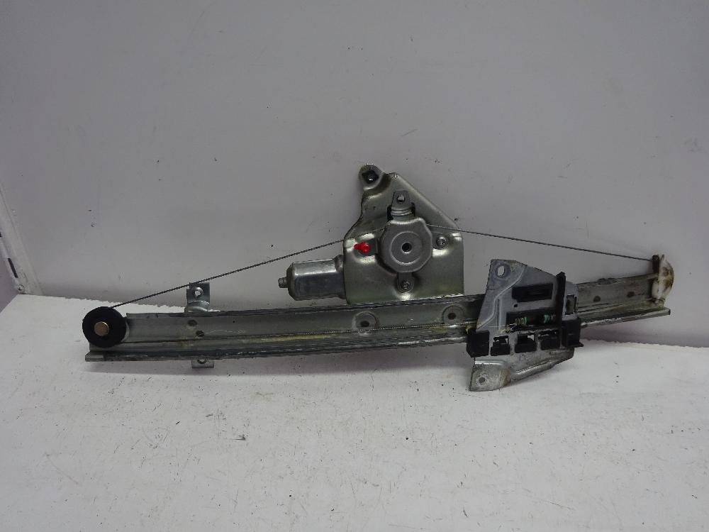 ELEVALUNAS TRASERO DERECHO MITSUBISHI GRANDIS 2.0 DI-D MT 134CV