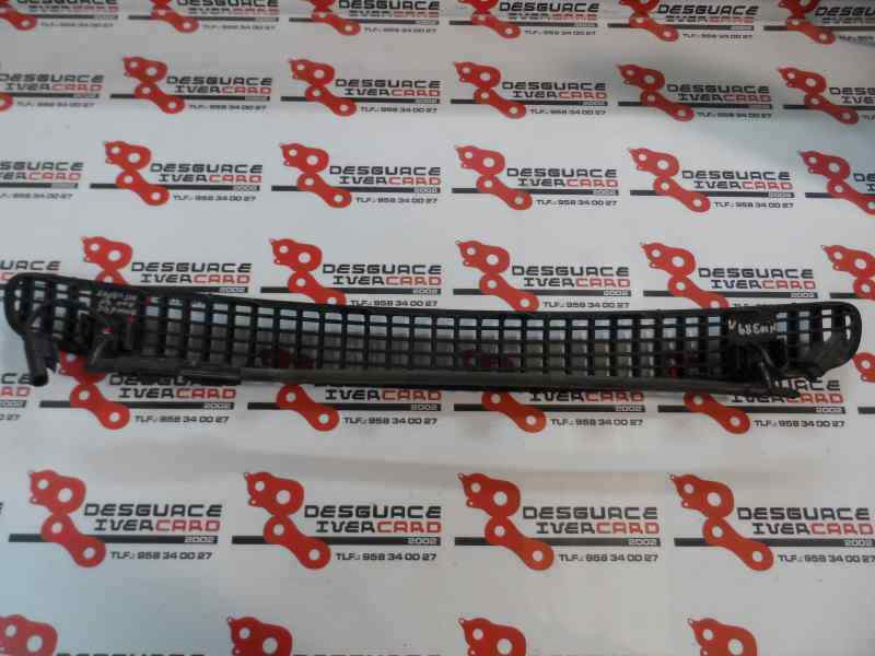 REJILLA DELANTERA BMW SERIE 3 2.0 320D MT 136CV