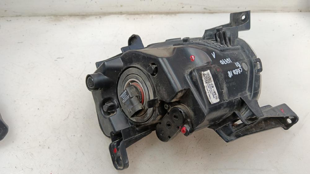FARO ANTINIEBLA IZQUIERDO KIA CEED 1.6 CRDI DCT 136CV
