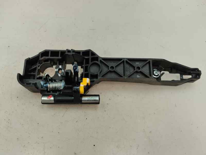 SOPORTE MANETA EXTERIOR PUERTA TRASERA DERECHA HYUNDAI I10 1.0 MT 67CV | 49KW