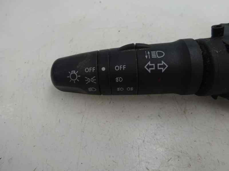 MANDO LUCES NISSAN ALMERA TINO 1.8 MT 116CV