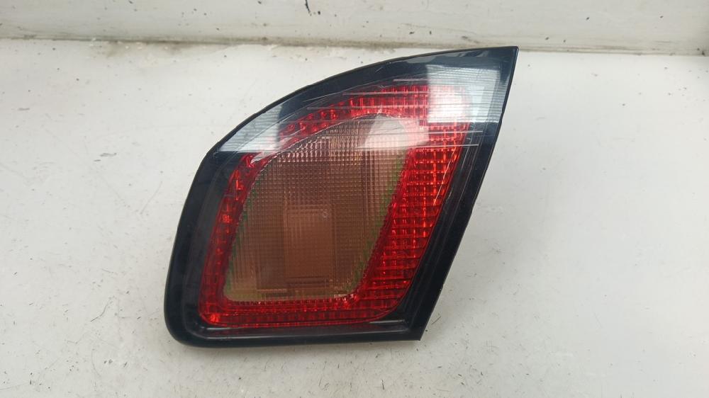 PILOTO TRASERO DERECHO INTERIOR NISSAN PRIMERA 2.0 MT 90CV | 66KW