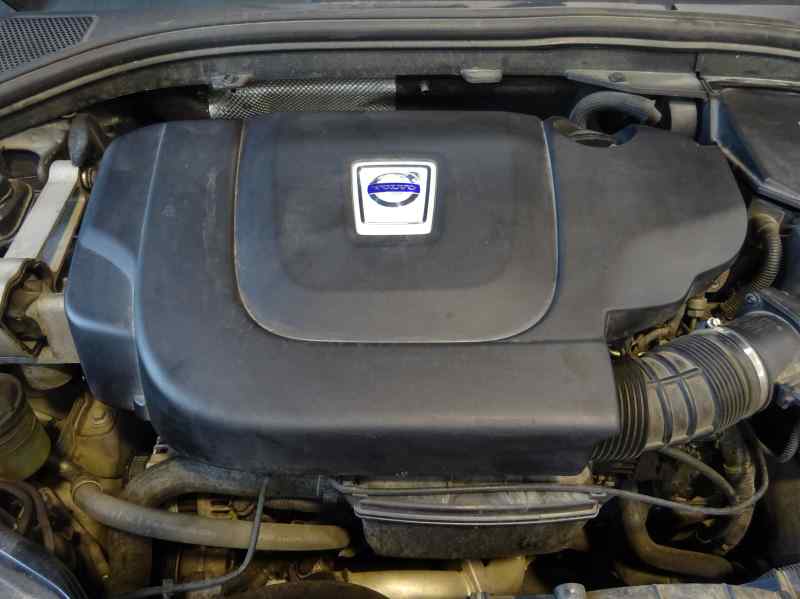 GUANTERA VOLVO XC60 2011 2.4 D5 MT AWD 205CV