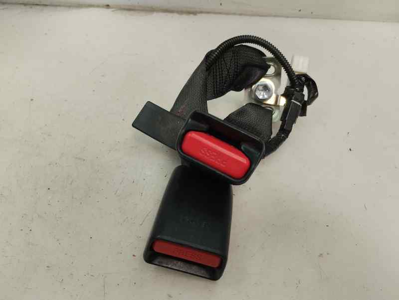 ANCLAJE CINTURON TRASERO IZQUIERDO TOYOTA AURIS 2.0 D-4D MT 124CV | 91KW