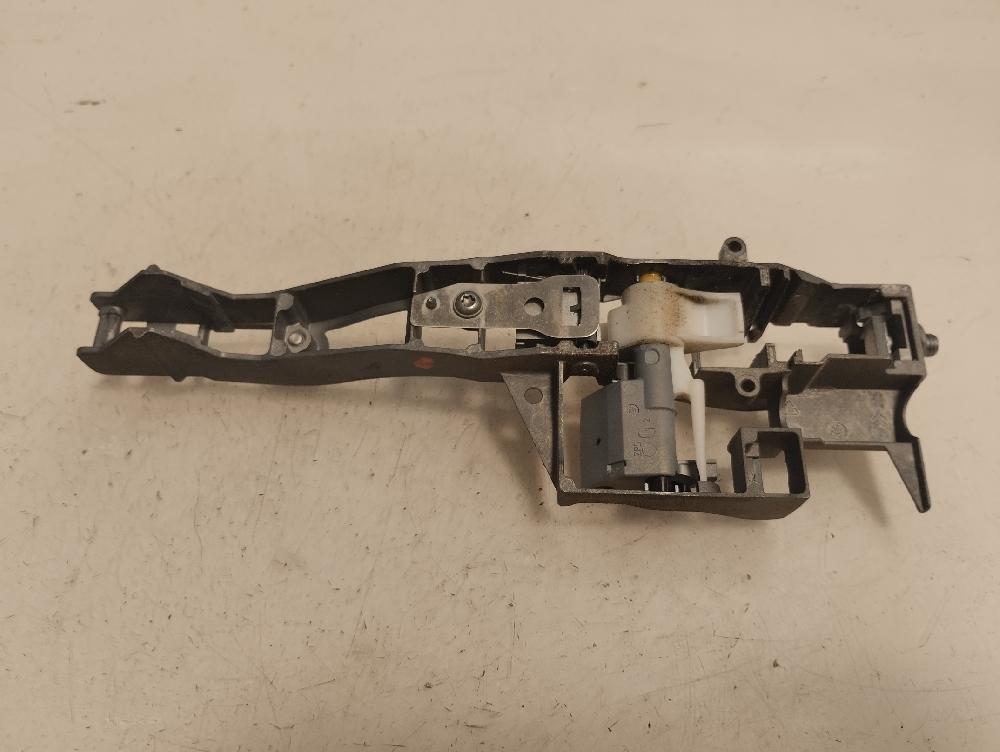 SOPORTE MANETA EXTERIOR DELANTERA IZQUIERDA CITROEN C3 2012 1.4 HDI AMT 68CV