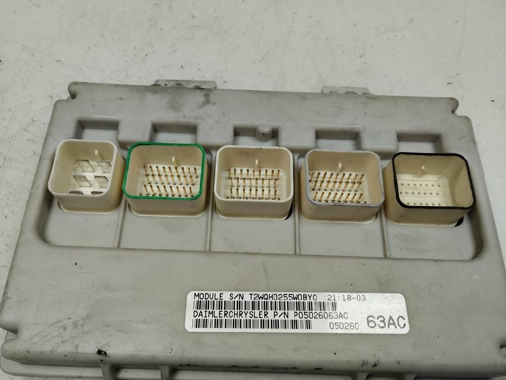 CAJA RELES FUSIBLES CHRYSLER VOYAGER 2.8D AT 150CV