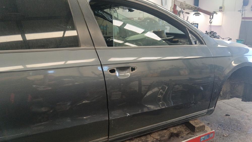 PUERTA DELANTERA DERECHA VOLKSWAGEN PASSAT PASSAT 2.0 140CV TDI 103KW