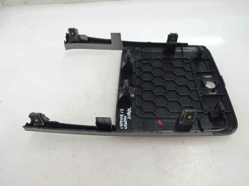 REJILLA AIREADORA CHEVROLET CAPTIVA 2.2 D MT 5 PLAZAS 163CV