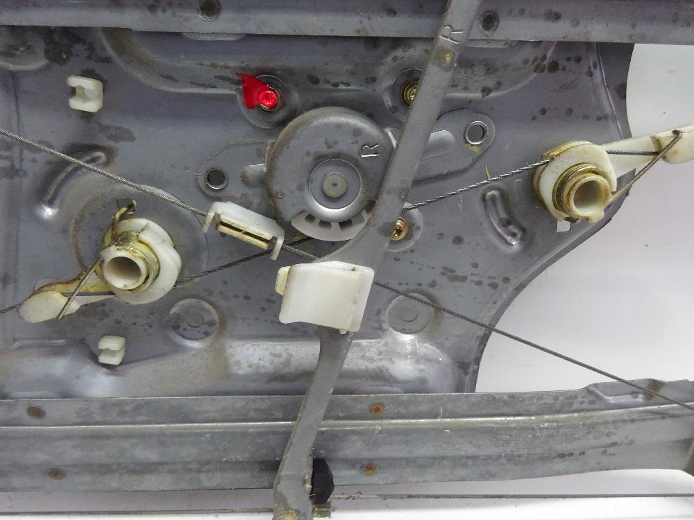 ELEVALUNAS DELANTERO DERECHO MITSUBISHI GRANDIS 2.0 DI-D MT 134CV