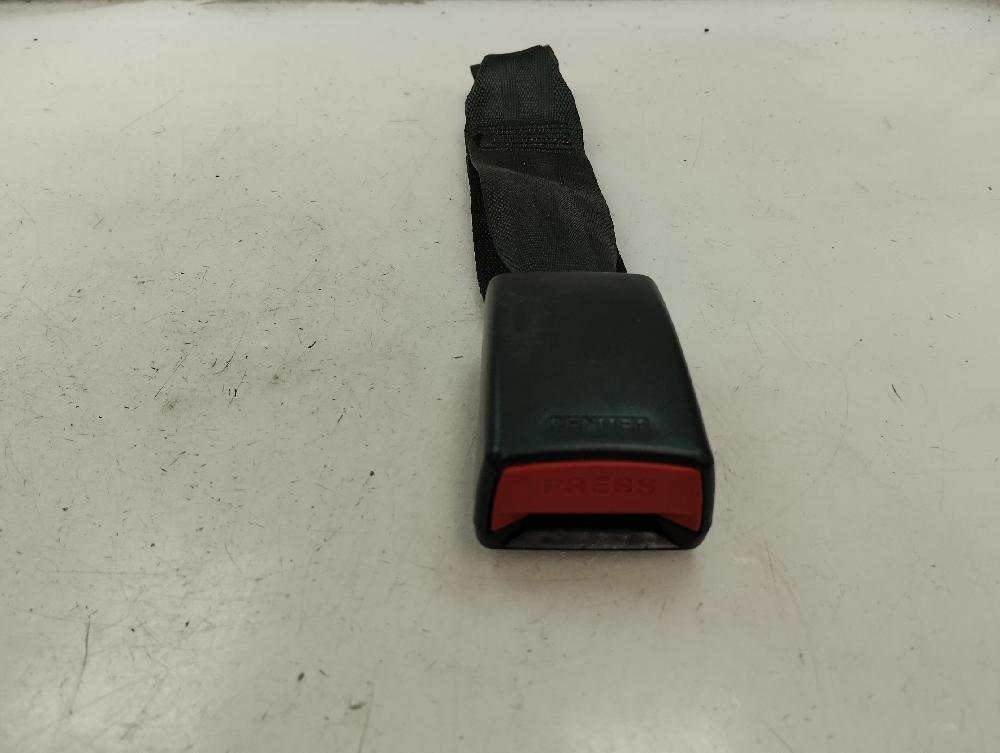 ANCLAJE CINTURON TRASERO CENTRAL HYUNDAI I40 1.7 CRDI MT 141CV