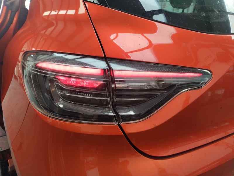 CAPOT RENAULT CLIO 2024 1.5 MT 101CV