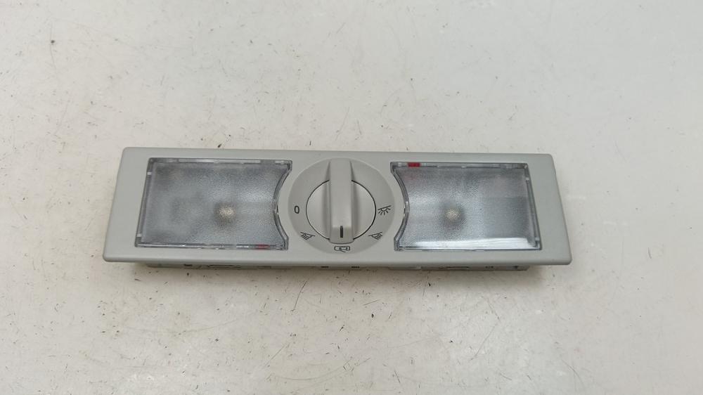 LUZ INTERIOR TRASERA SEAT LEON 1.6 115CV TRANSMISION AUTOMATICA, DIESEL