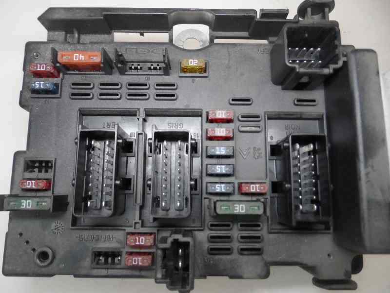 CAJA RELES FUSIBLES PEUGEOT 307 2.0 HDI MT 90CV