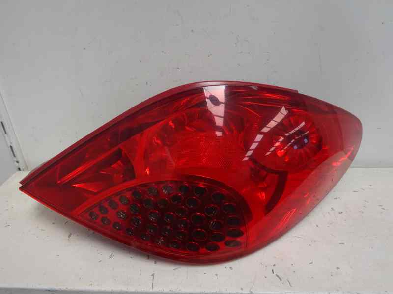 PILOTO TRASERO DERECHO PEUGEOT 207 1.4 HDI MT 68CV