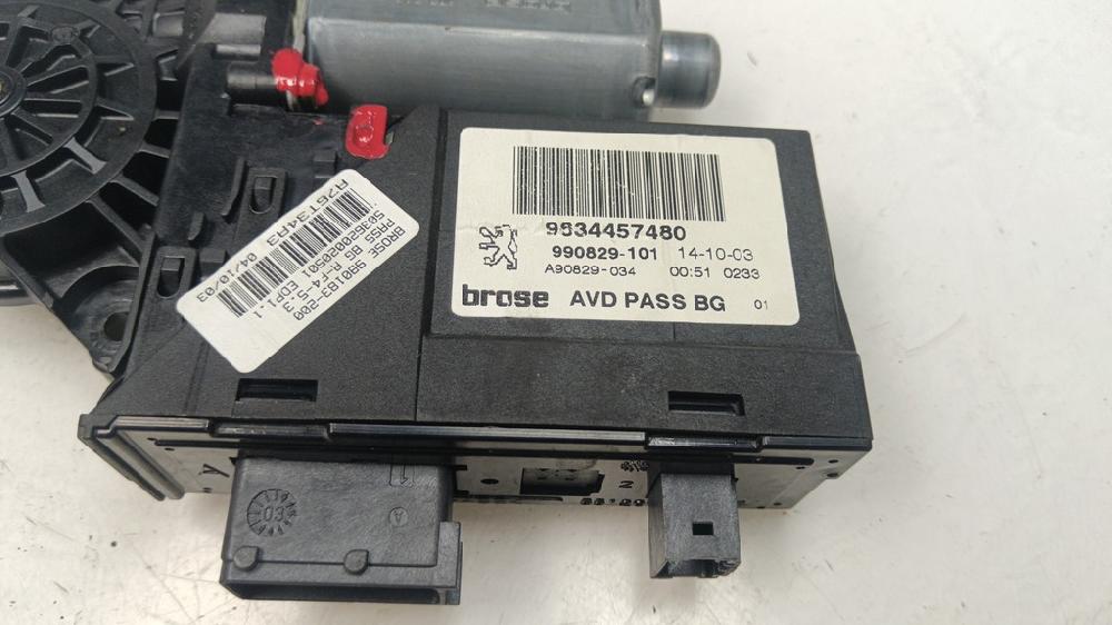 MOTOR ELEVALUNAS DELANTERO DERECHO PEUGEOT 307 2.0 HDI MT 90CV