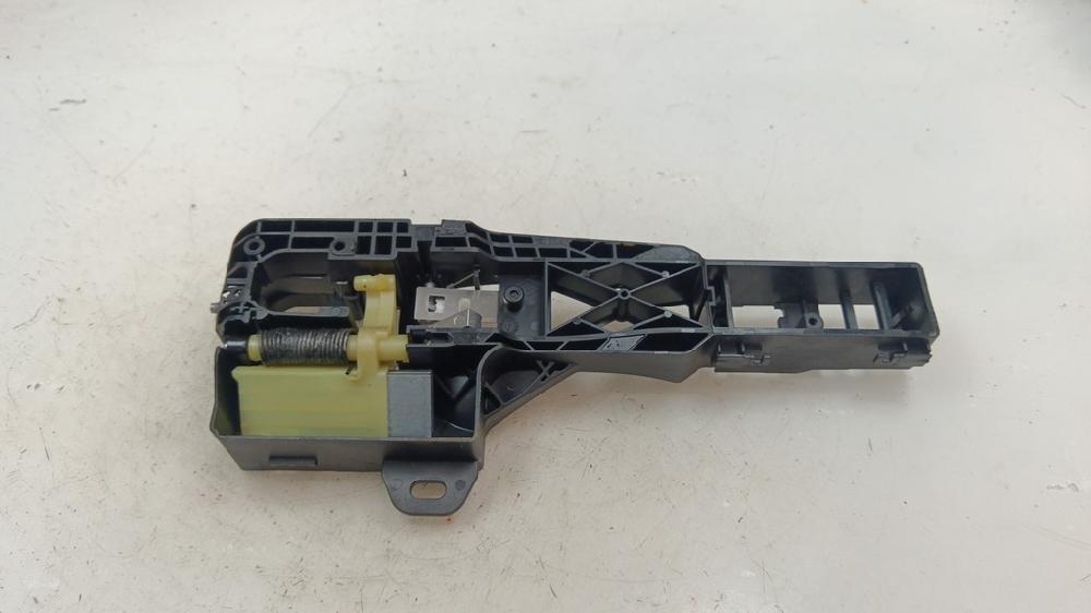 SOPORTE MANETA EXTERIOR DELANTERA IZQUIERDA RENAULT SCENIC 1.3 MT 140CV | 103KW