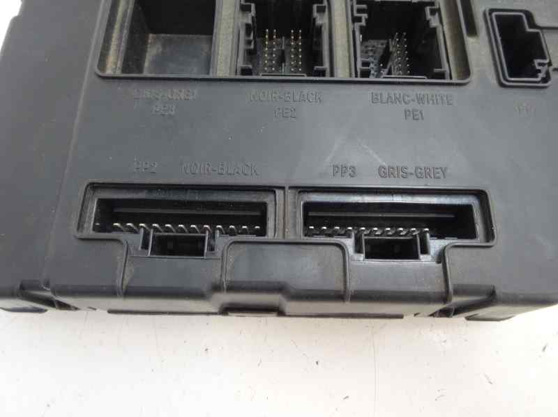 CAJA RELES FUSIBLES RENAULT MEGANE 2008 1.9 DCI MT 130CV