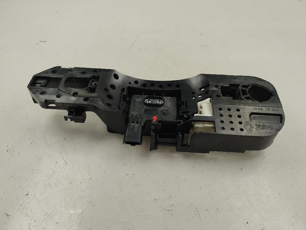 SOPORTE MANETA EXTERIOR PUERTA TRASERA IZQUIERDA RENAULT SCENIC 2.0 DCI FAP MT 160CV