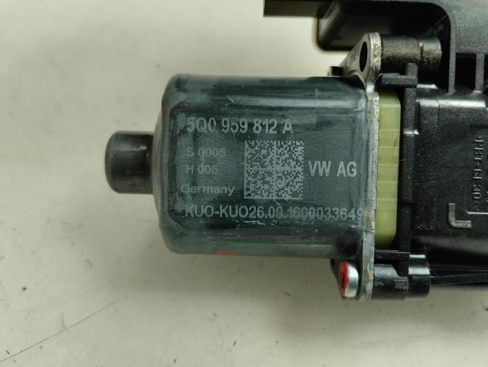 MOTOR ELEVALUNAS TRASERO DERECHO SEAT LEON 1.6 TDI MT 105CV