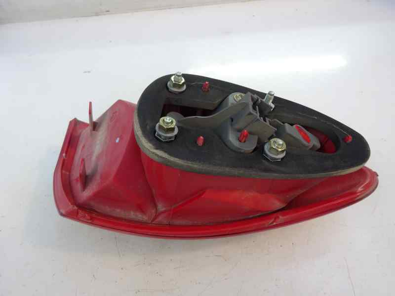 PILOTO TRASERO DERECHO ALFA ROMEO 147 1.6 MT 105CV | 77KW