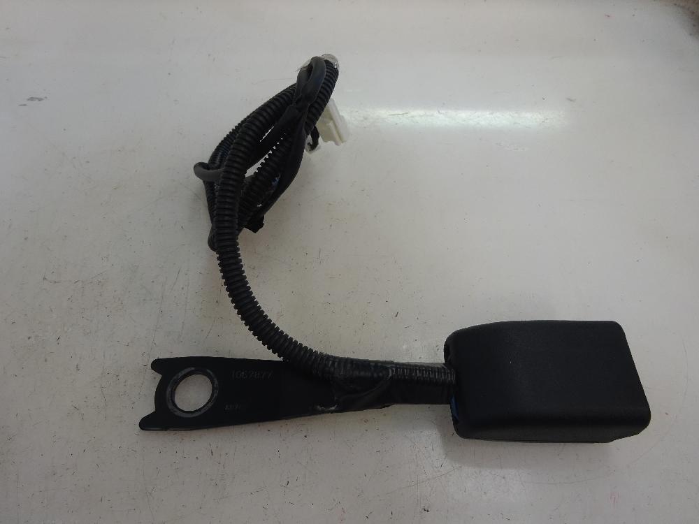 ANCLAJE CINTURON DELANTERO DERECHO TOYOTA YARIS 1.0 MT 69CV