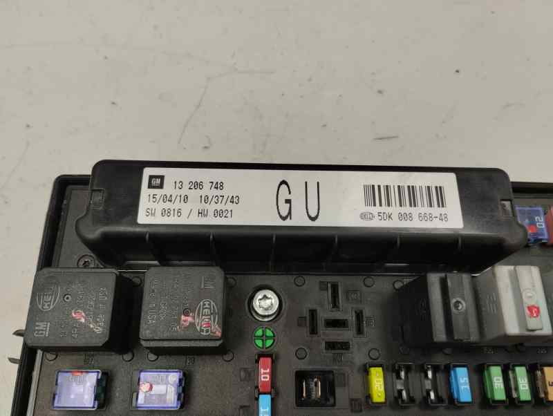 CAJA RELES FUSIBLES OPEL ZAFIRA 1.7 CDTI MT 110CV