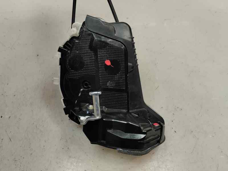 CERRADURA PUERTA TRASERA IZQUIERDA TOYOTA YARIS 1.0 MT 72CV | 53KW