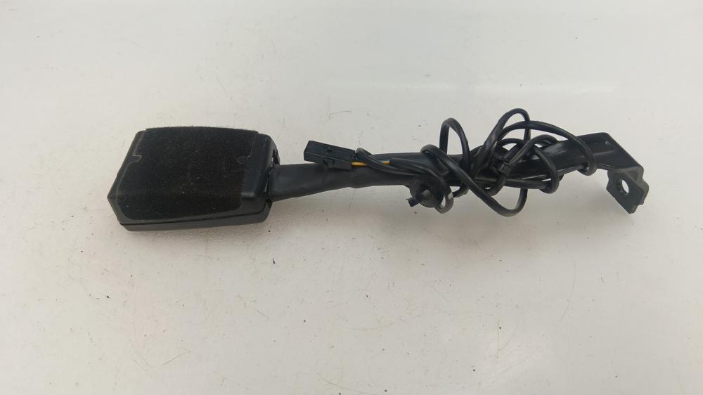 ANCLAJE CINTURON DELANTERO IZQUIERDO VOLKSWAGEN PASSAT PASSAT 2.0 140CV TDI 103KW