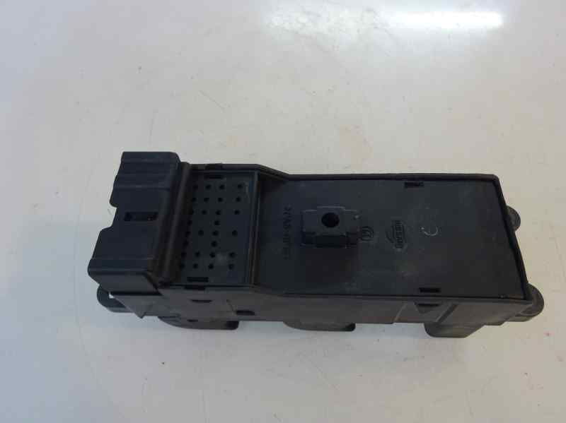 MANDO ELEVALUNAS DELANTERO IZQUIERDO NISSAN PRIMERA 1998 2.0 TD MT 90CV | 66KW